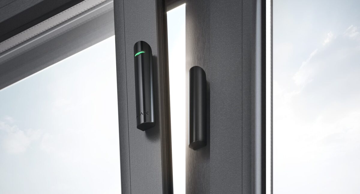 AJAX bezvadu durvju/logu detektors DoorProtect Plus