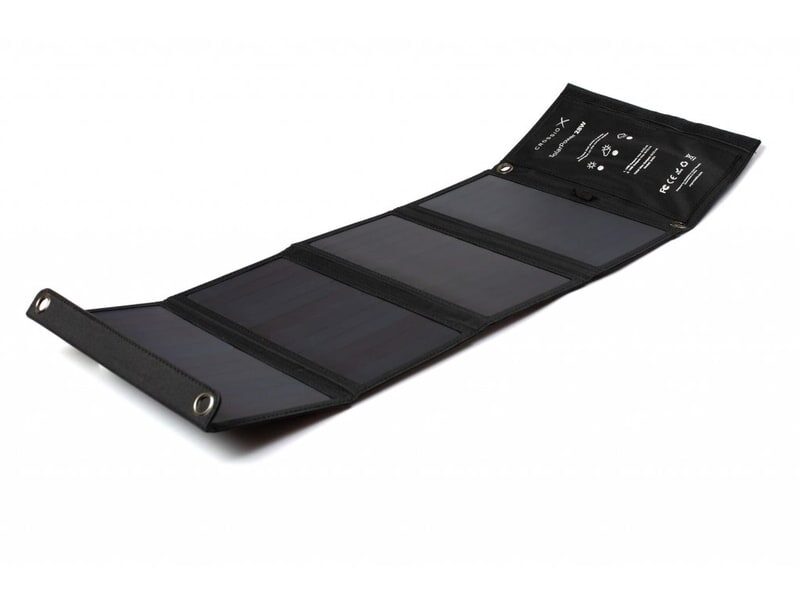 Planšetes izmēra ceļojuma saules panelis ar USB ieejām, 28W