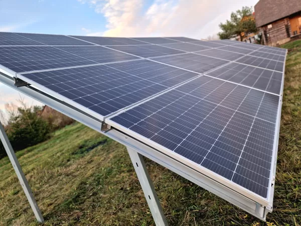 ĶEKAVAS NOV. 11.99 kW - Sofar invertors; Jasolra Silver frame 545W paneļi 22 GAB; Zemes me